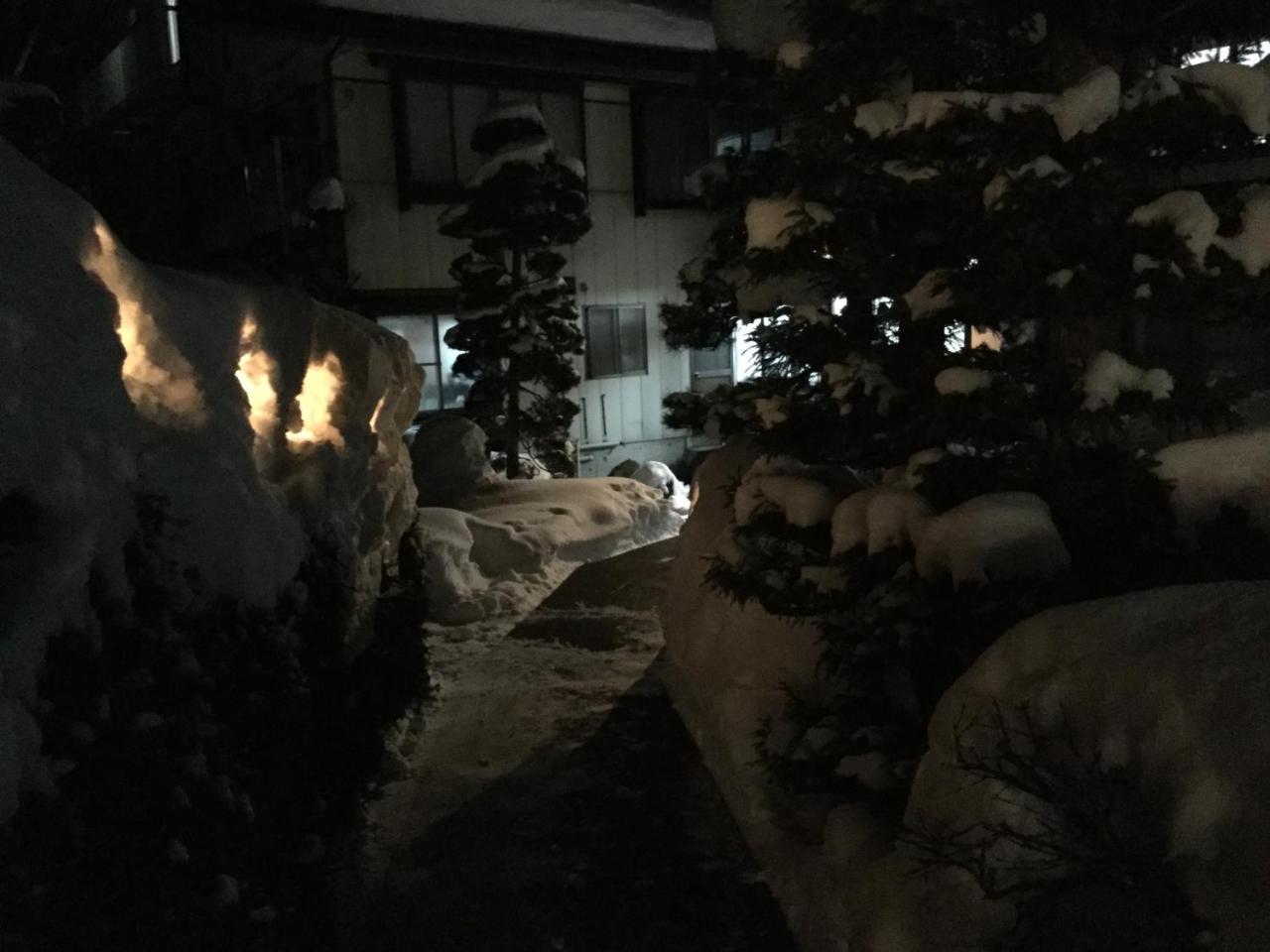 Отель Tobei Нодзаваонсен Экстерьер фото